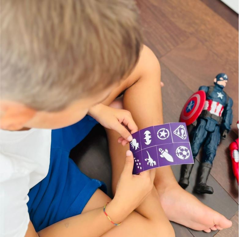 Uau - Stencils Reutilizáveis