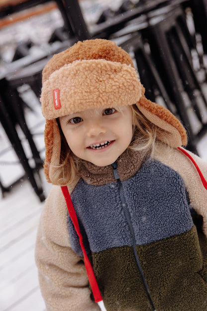 Hello Hossy - Chapka Cozy Sven