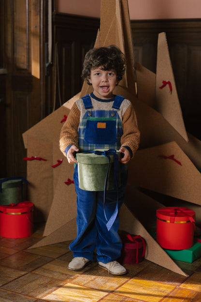 Favorite People - Jardineira Calça Azevinho